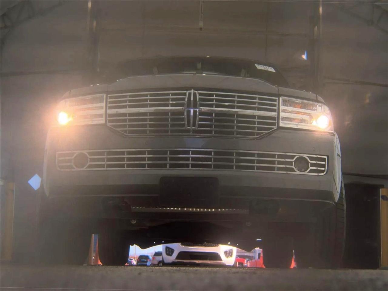 Lincoln Navigator 2WD 4dr 2012