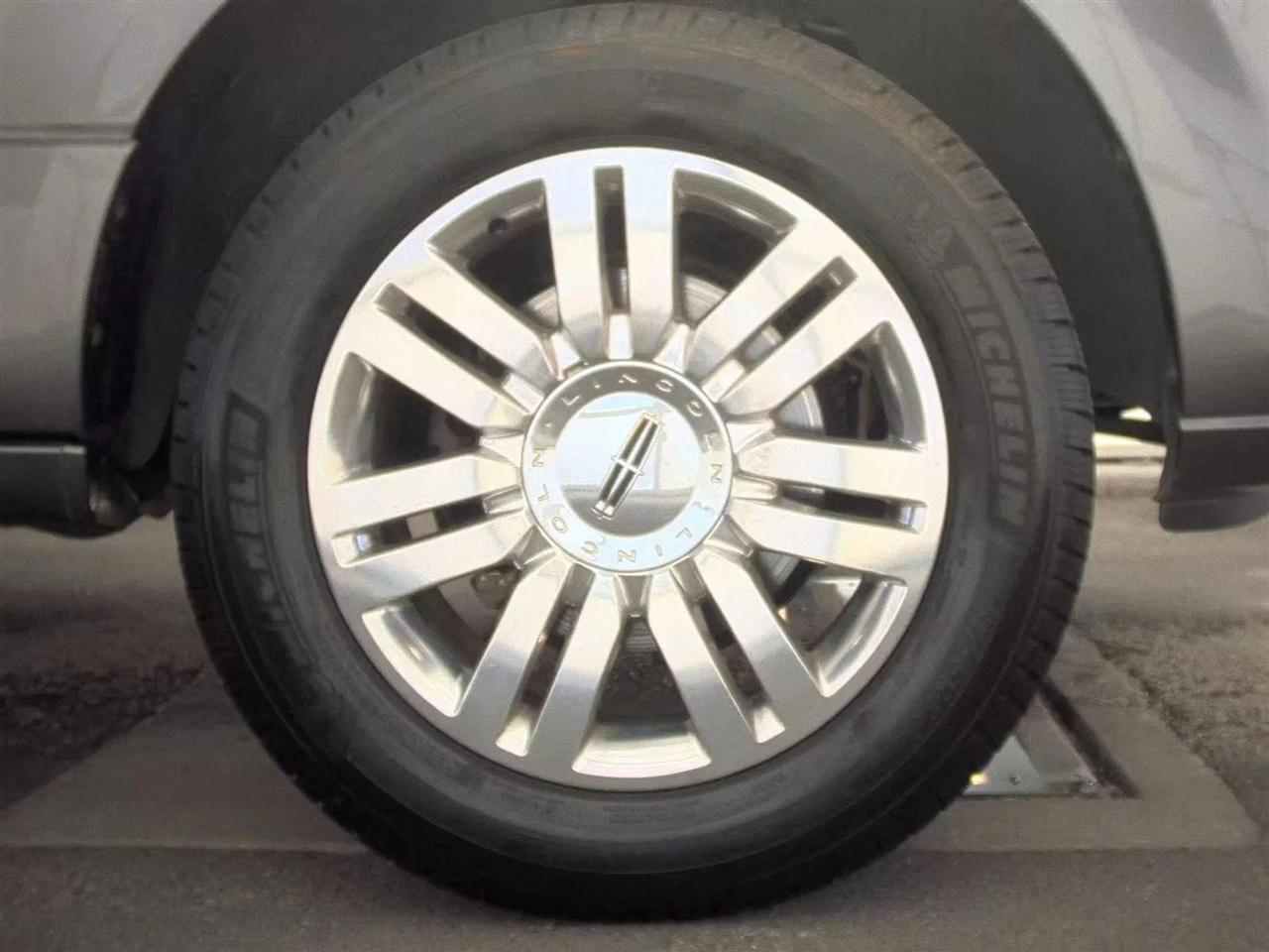 Lincoln Navigator 2WD 4dr 2012