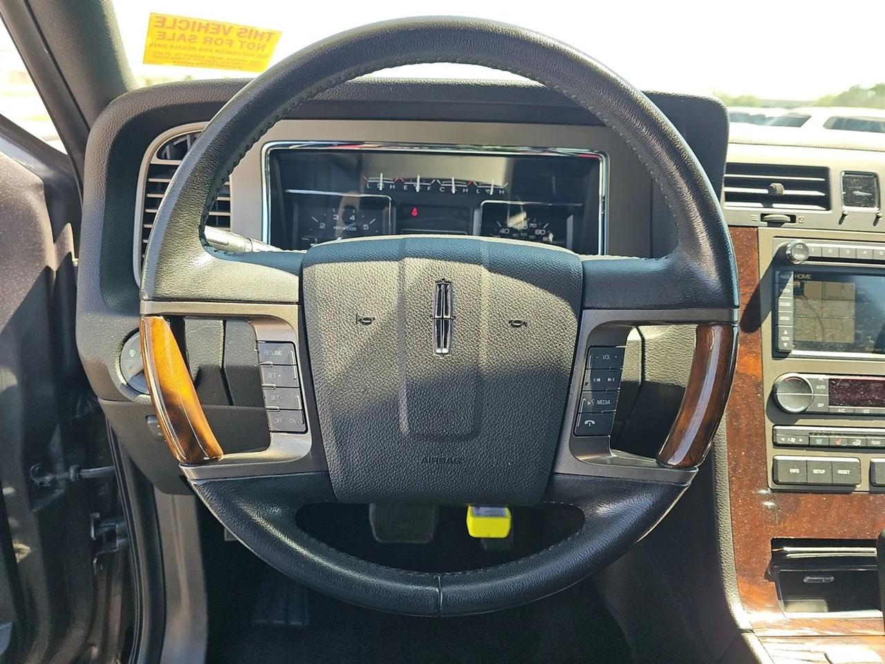 Lincoln Navigator 2WD 4dr 2012