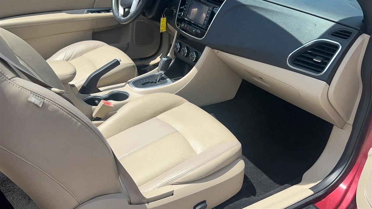 Chrysler 200 2dr Conv Limited 2012