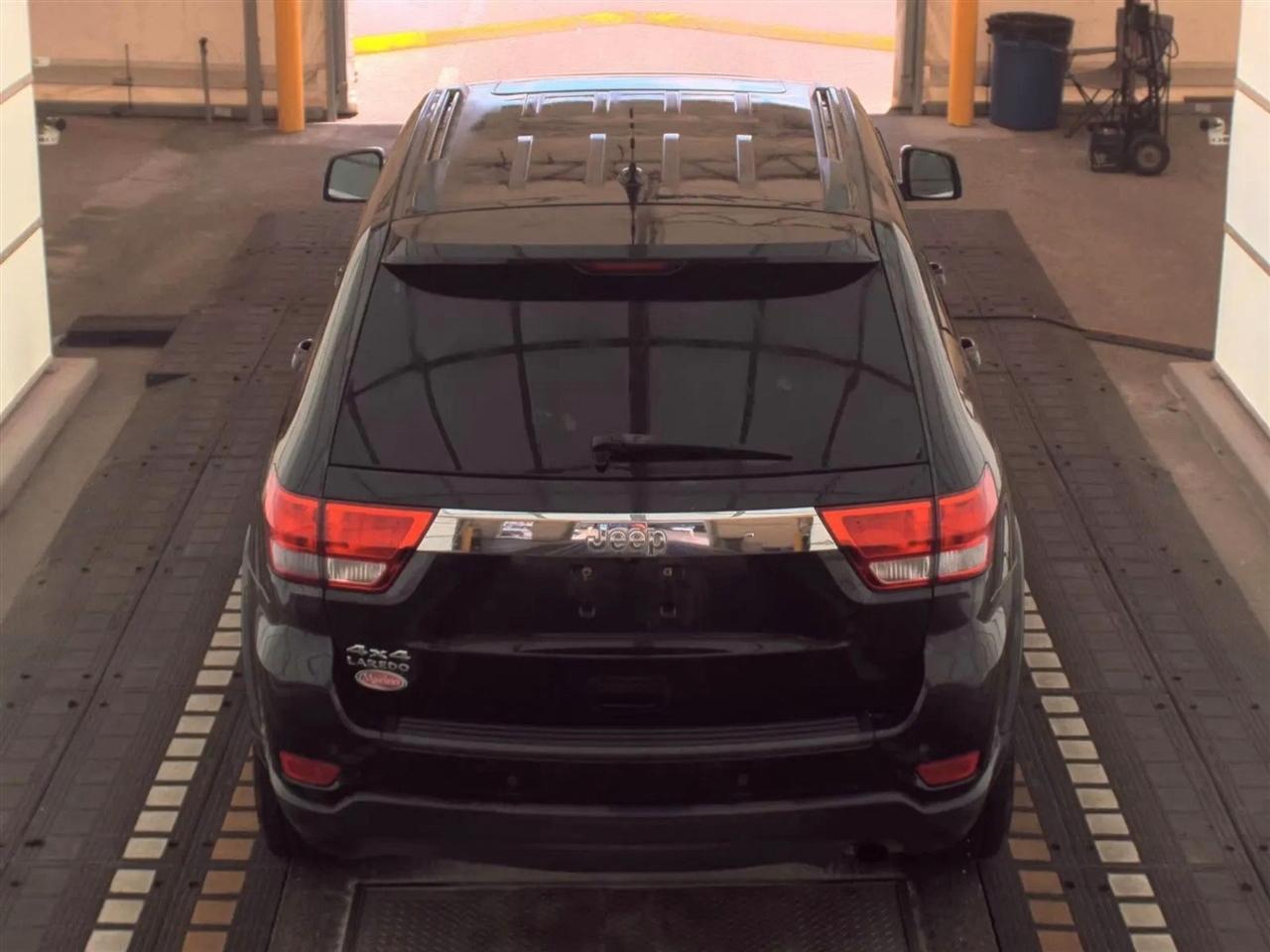 Jeep Grand Cherokee 4WD 4dr Laredo 2012