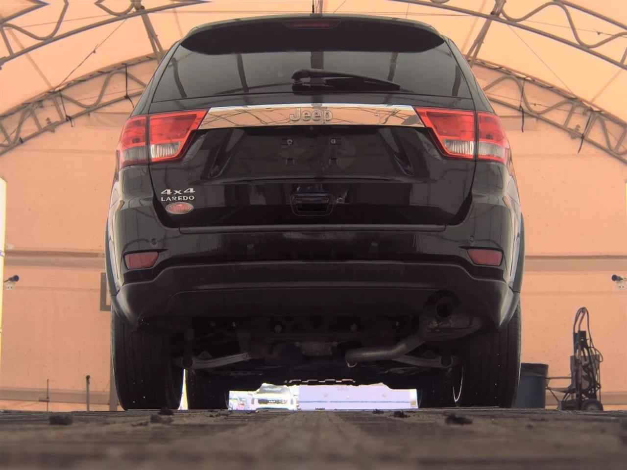 Jeep Grand Cherokee 4WD 4dr Laredo 2012
