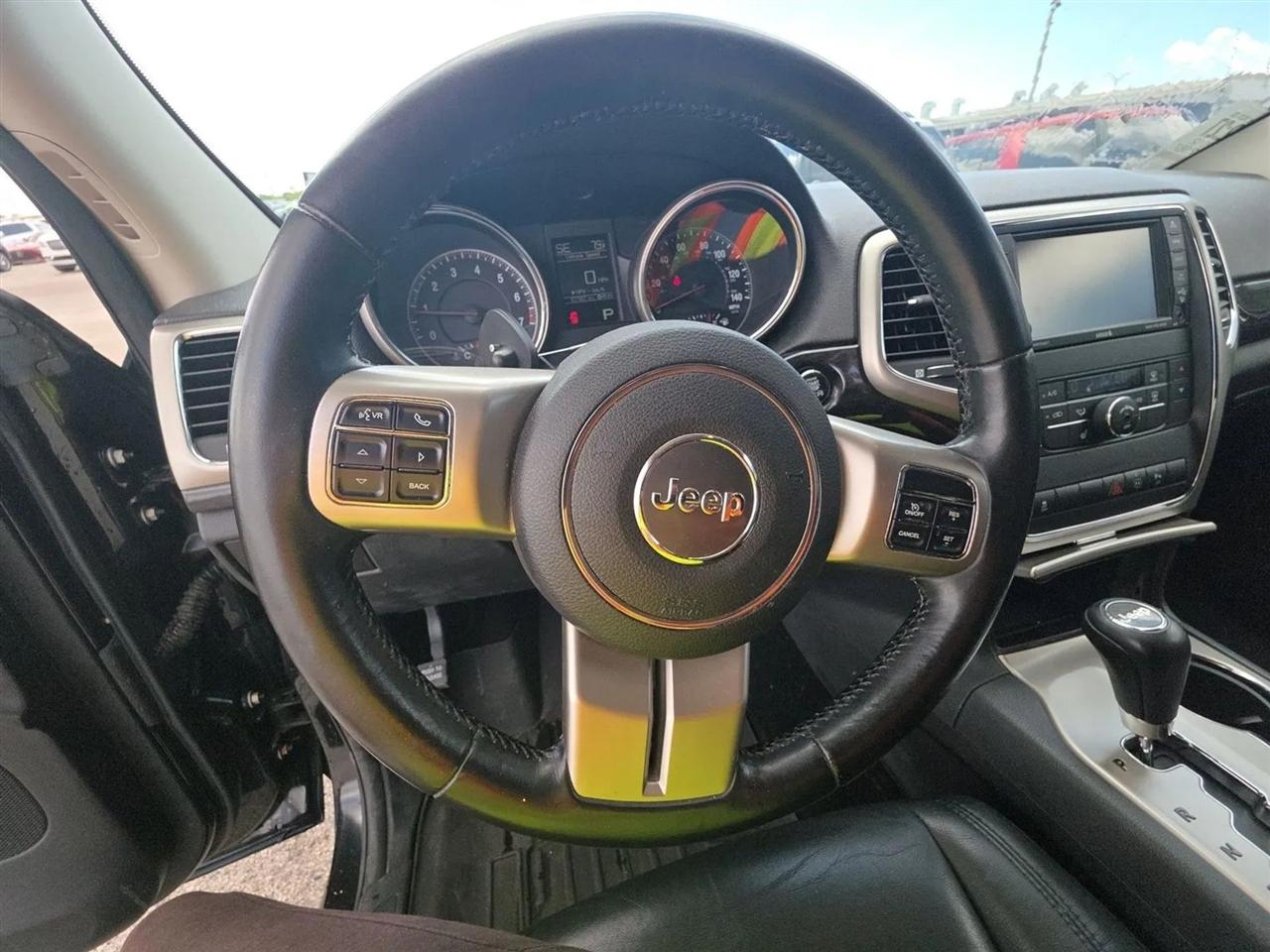 Jeep Grand Cherokee 4WD 4dr Laredo 2012