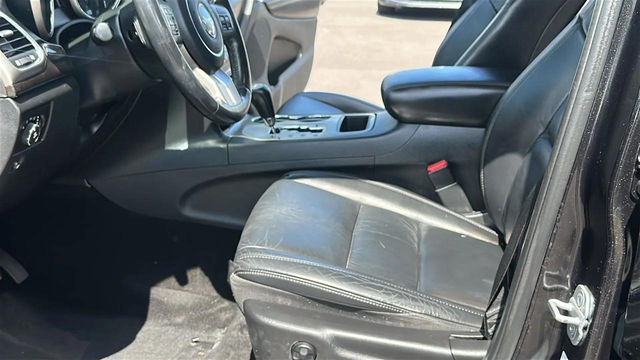Jeep Grand Cherokee 4WD 4dr Laredo 2012