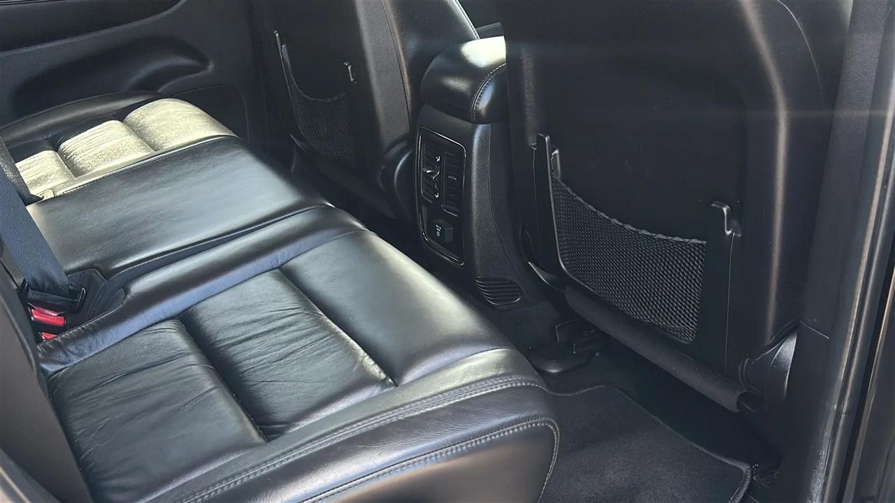 Jeep Grand Cherokee 4WD 4dr Laredo 2012