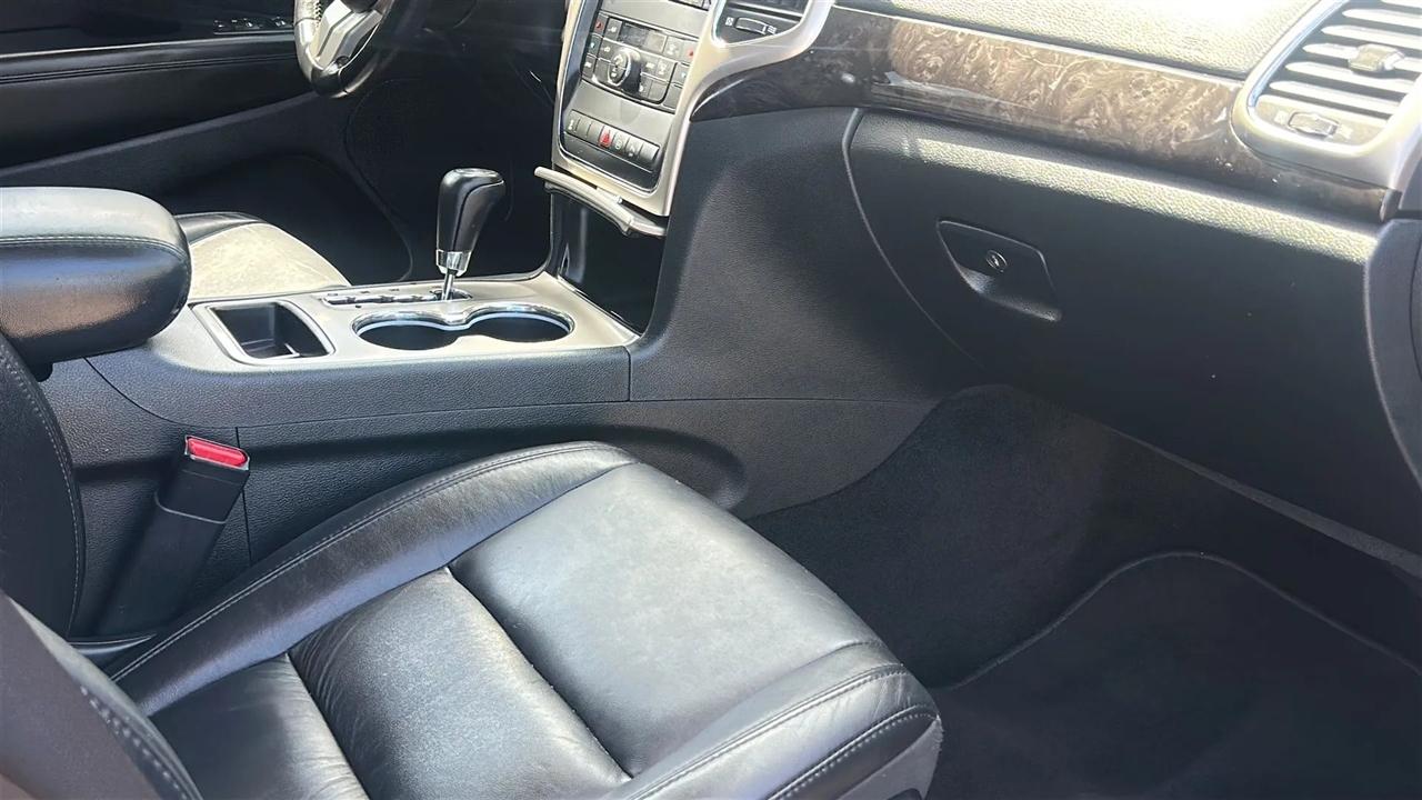 Jeep Grand Cherokee 4WD 4dr Laredo 2012