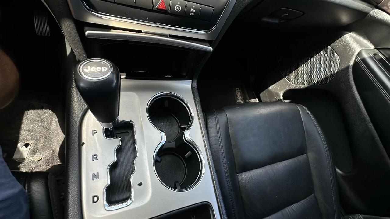 Jeep Grand Cherokee 4WD 4dr Laredo 2012
