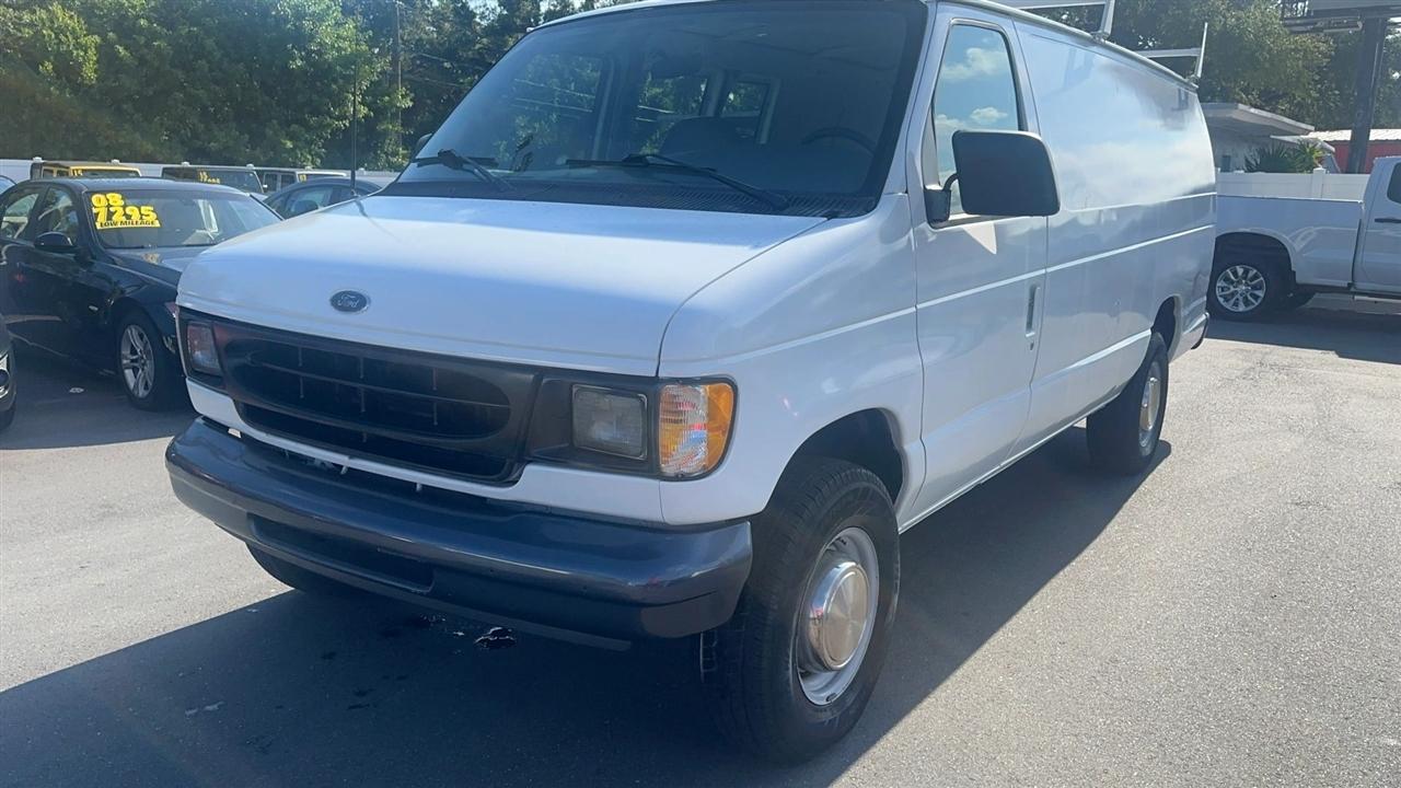 Ford Econoline Cargo Van E-250 Super 2001
