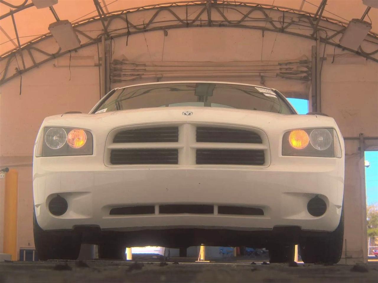 Dodge Charger 4dr Sdn RWD 2008