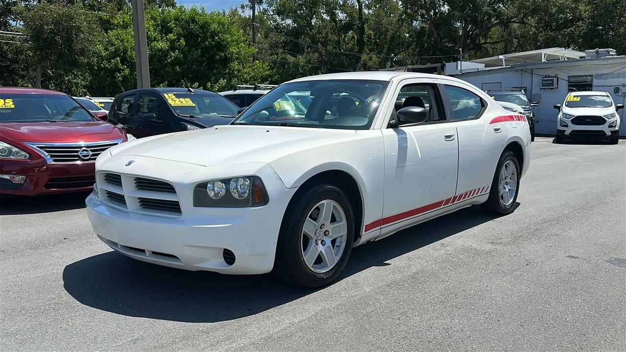 Dodge Charger 4dr Sdn RWD 2008