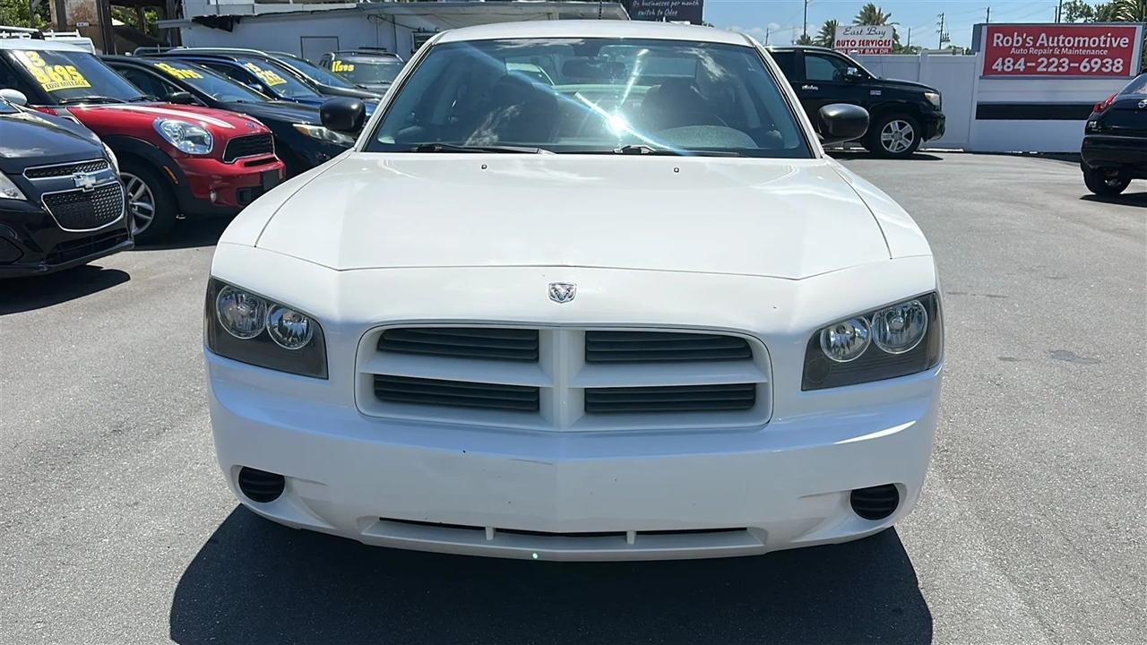 Dodge Charger 4dr Sdn RWD 2008
