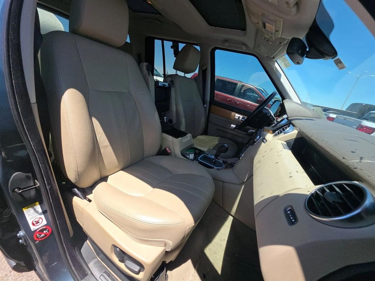 Land Rover LR4 4WD 4dr 2012