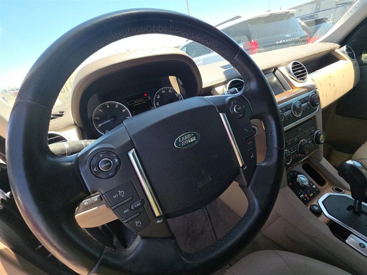 Land Rover LR4 4WD 4dr 2012