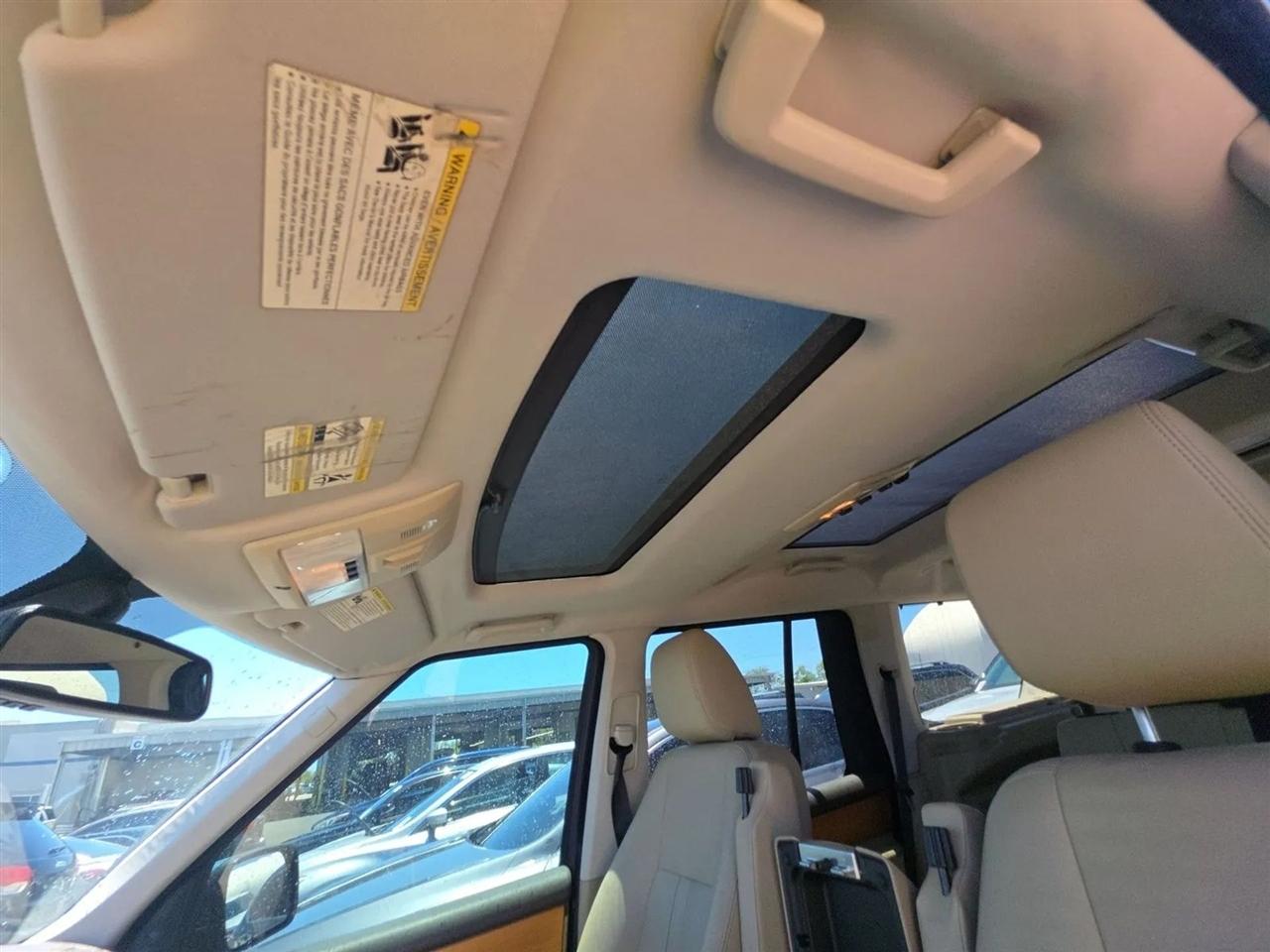 Land Rover LR4 4WD 4dr 2012