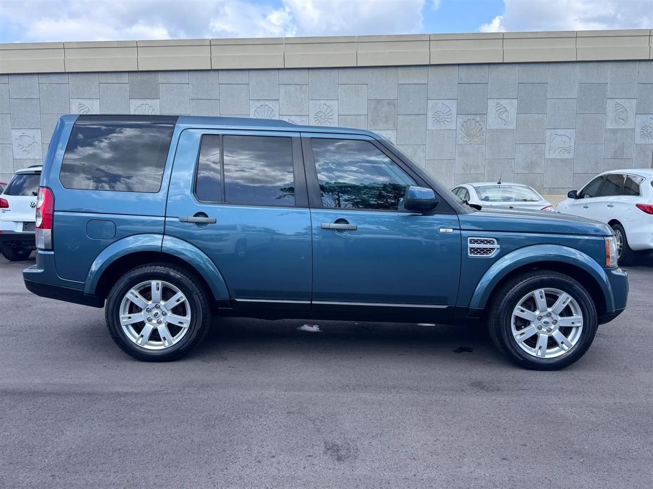 Land Rover LR4 4WD 4dr 2012