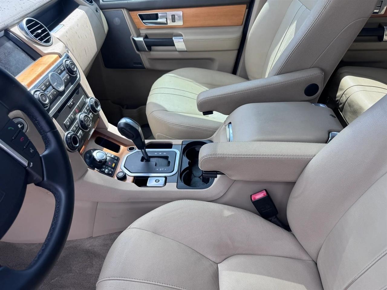 Land Rover LR4 4WD 4dr 2012