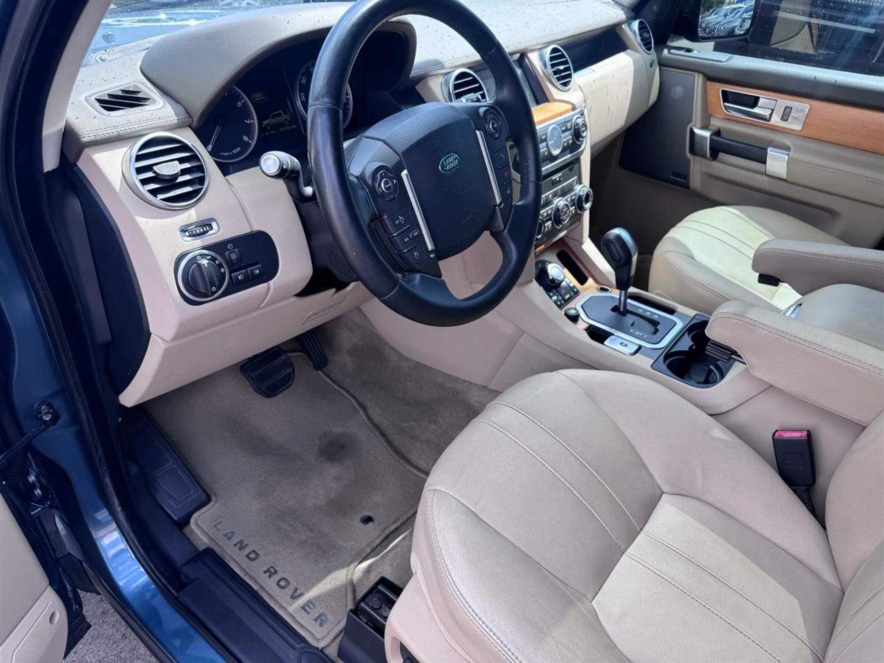 Land Rover LR4 4WD 4dr 2012
