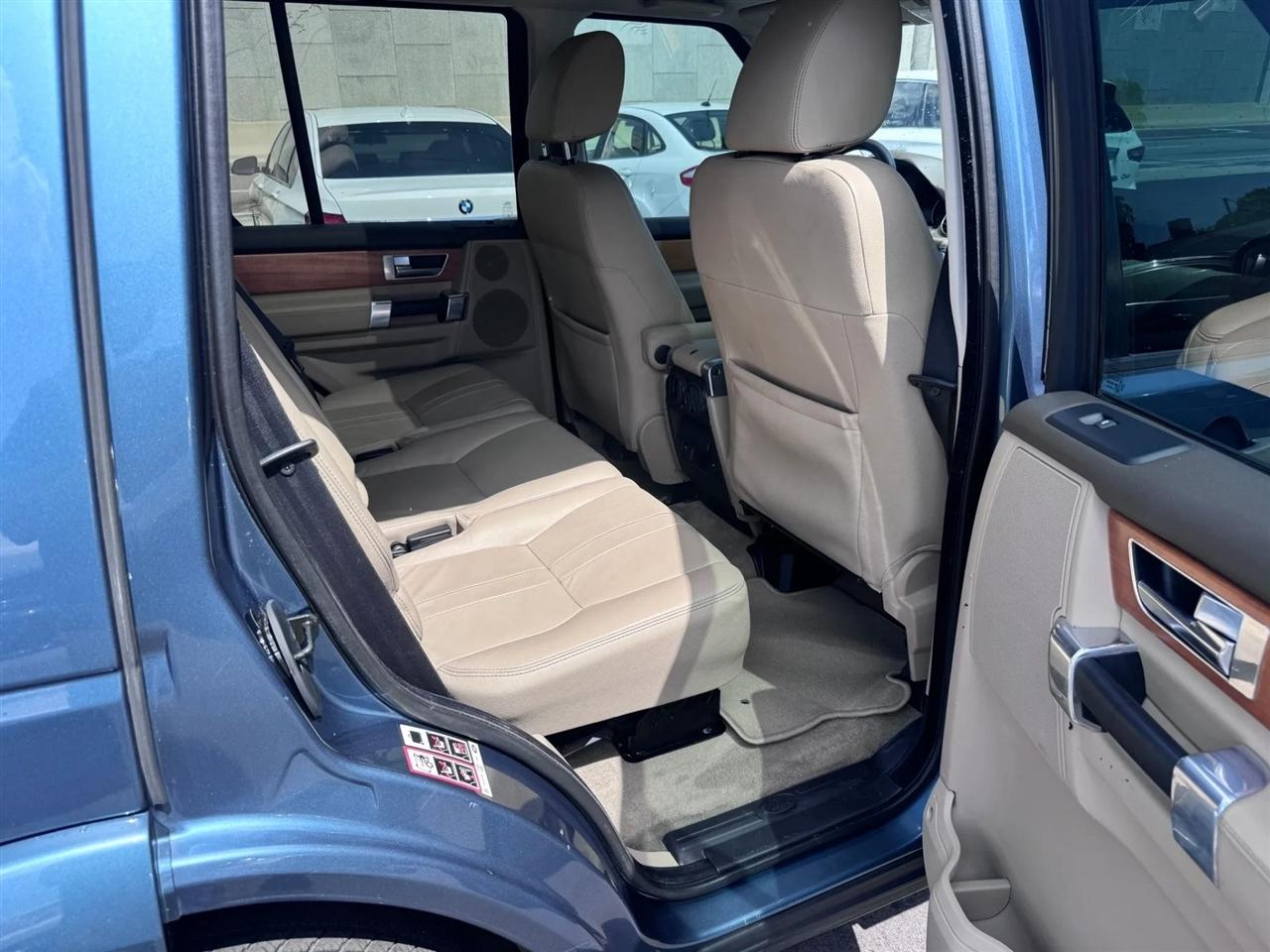 Land Rover LR4 4WD 4dr 2012