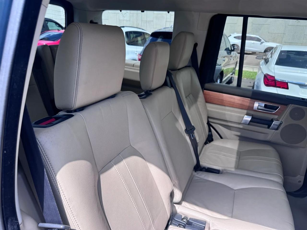 Land Rover LR4 4WD 4dr 2012