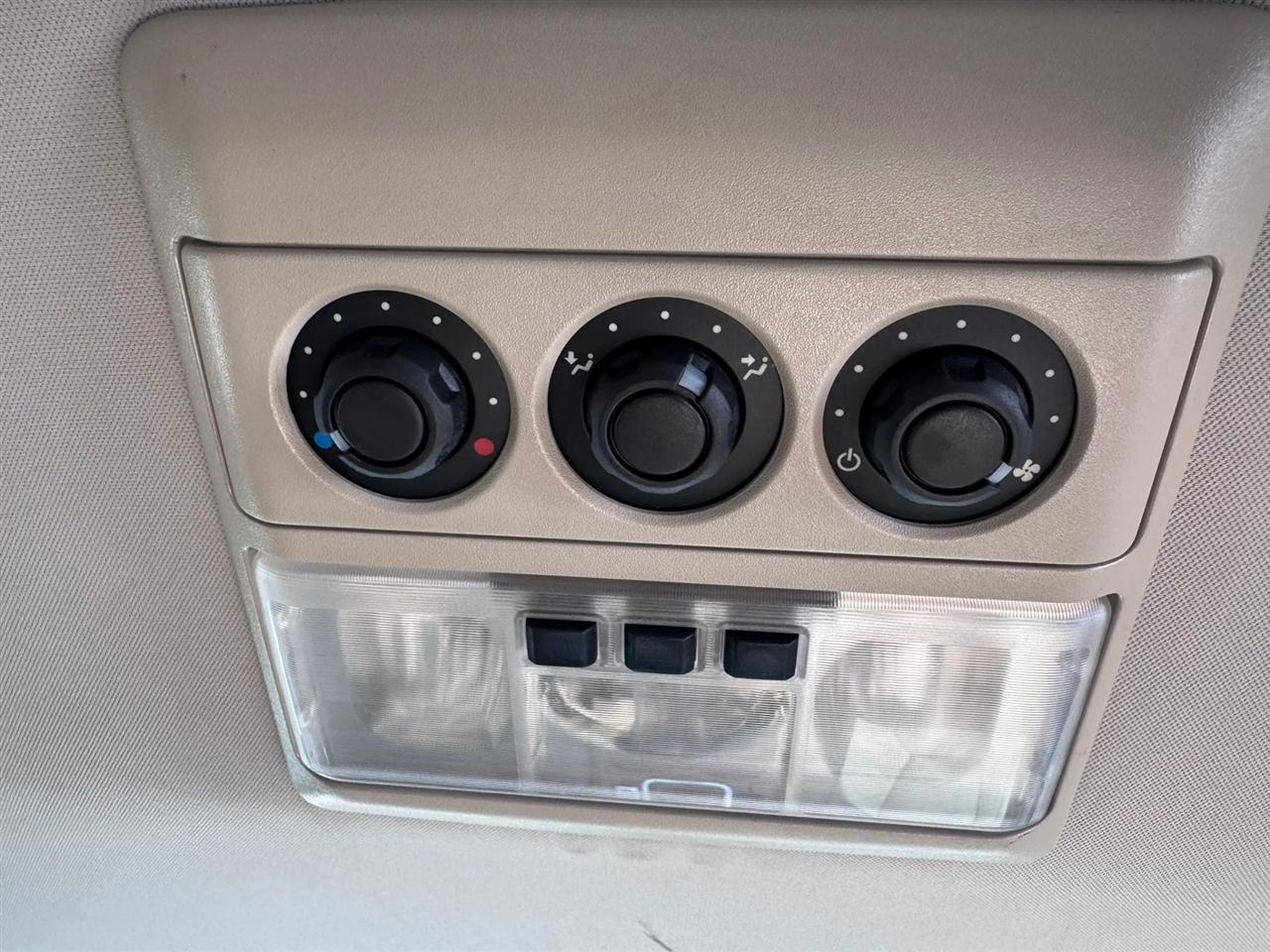 Land Rover LR4 4WD 4dr 2012