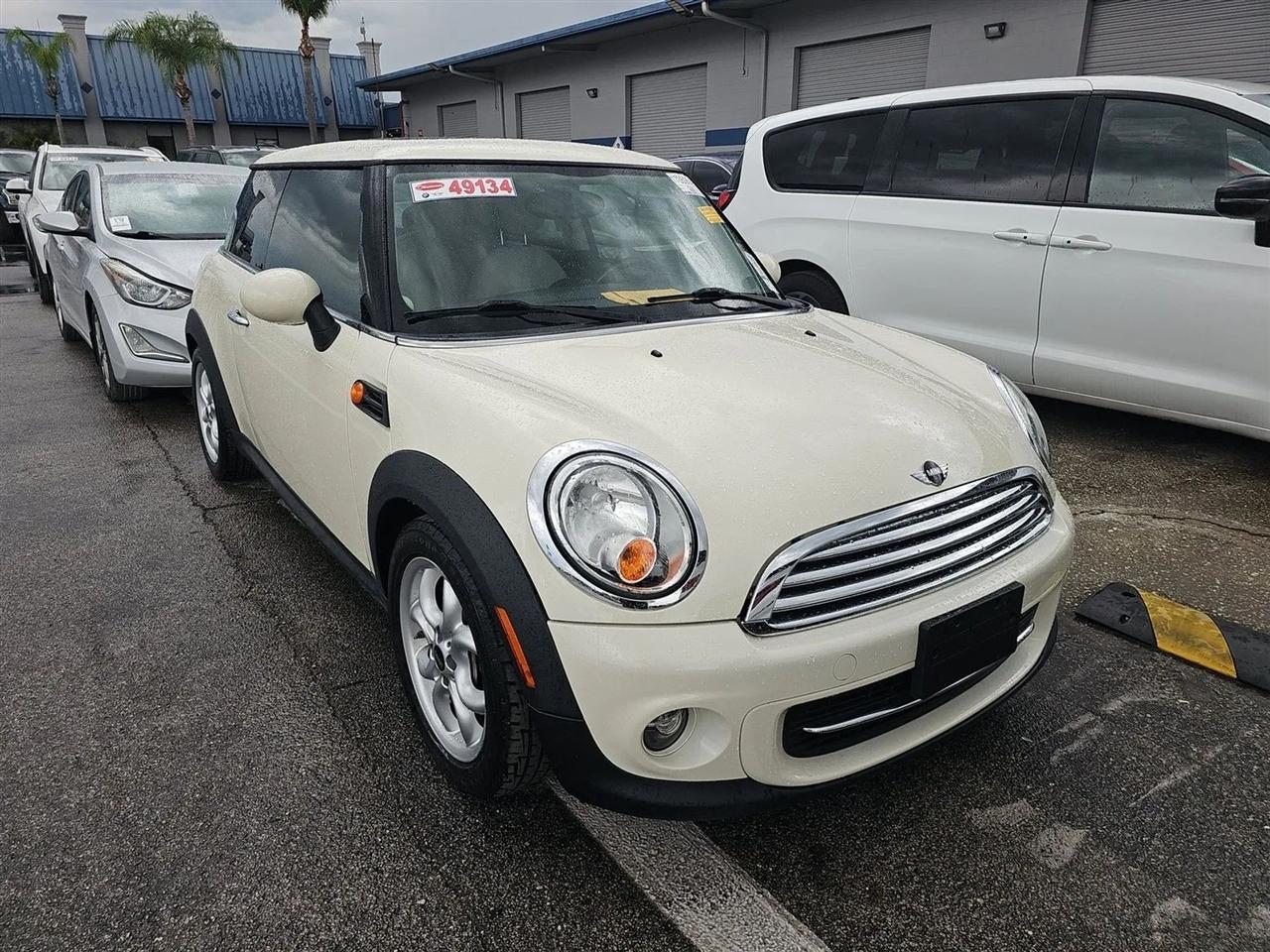 MINI Cooper Hardtop 2dr Cpe 2011