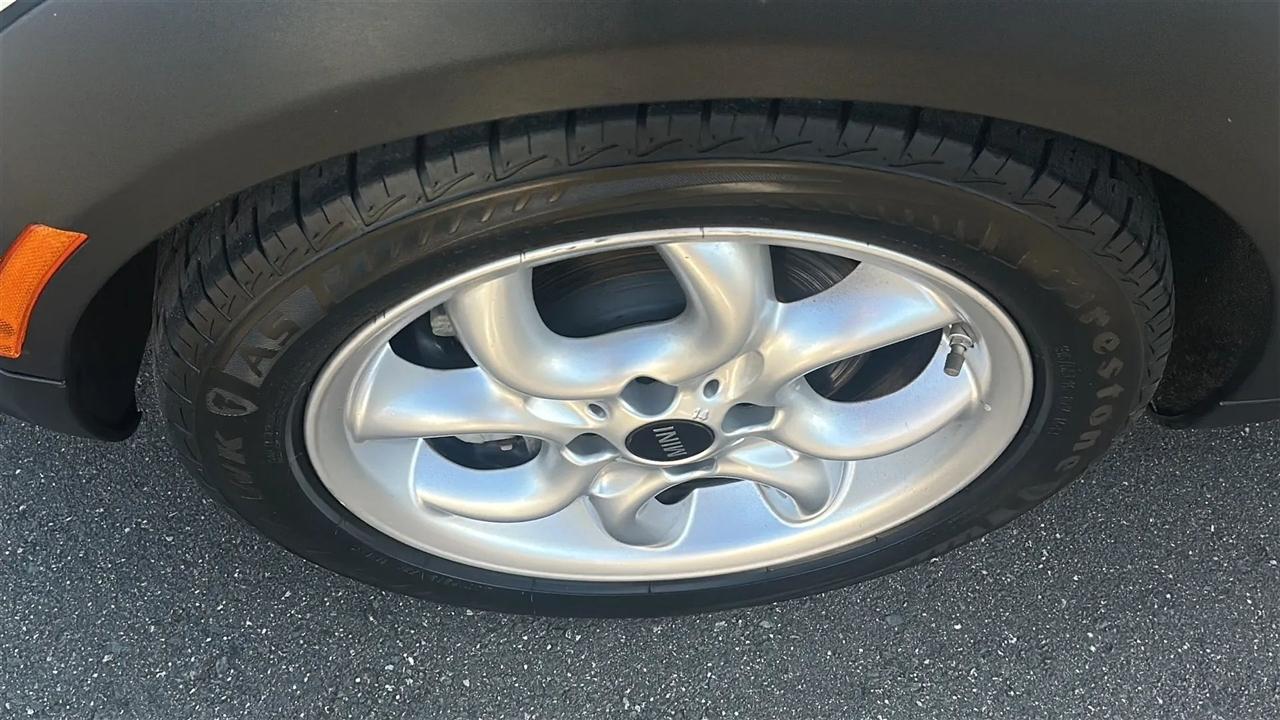 MINI Cooper Hardtop 2dr Cpe 2011