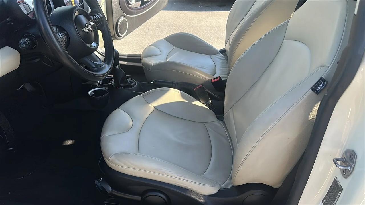 MINI Cooper Hardtop 2dr Cpe 2011
