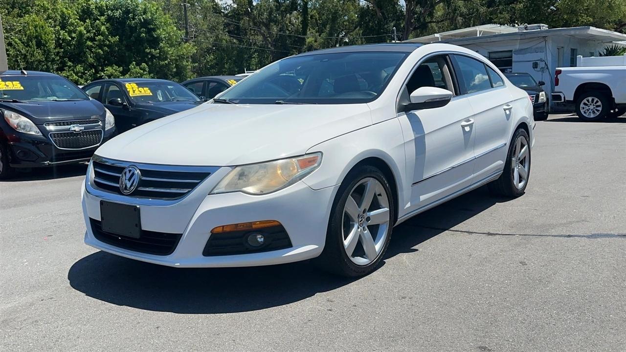 Volkswagen CC 4dr Sdn Lux PZEV 2011