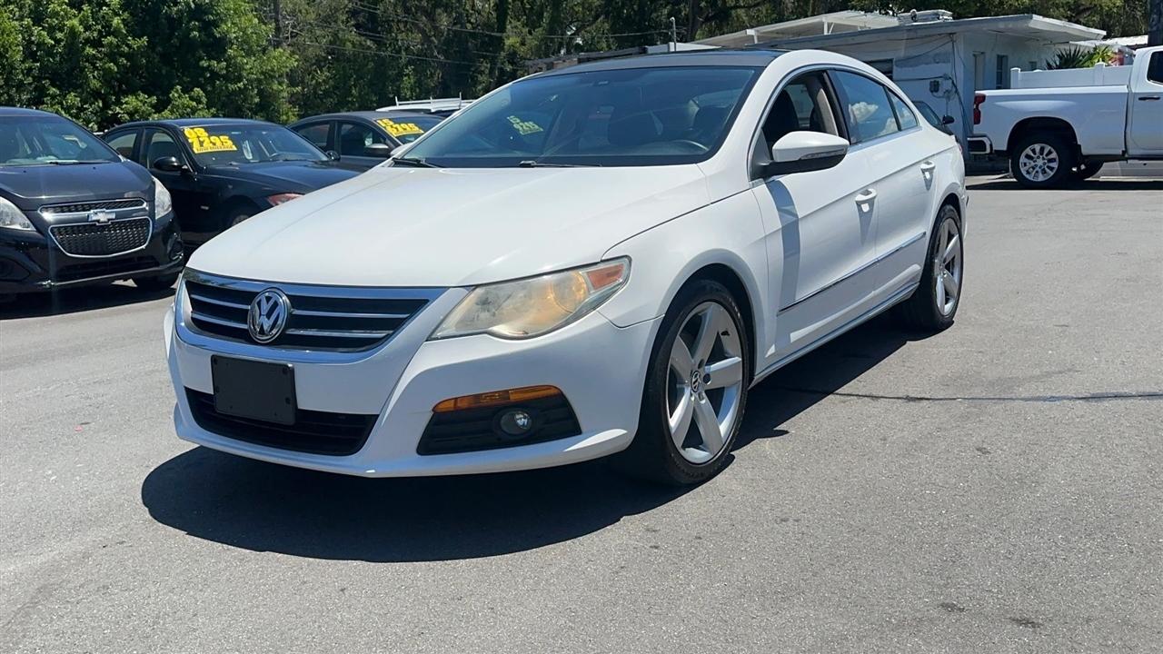 Volkswagen CC 4dr Sdn Lux PZEV 2011