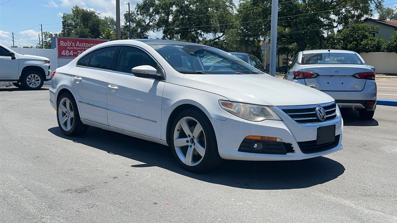 Volkswagen CC 4dr Sdn Lux PZEV 2011