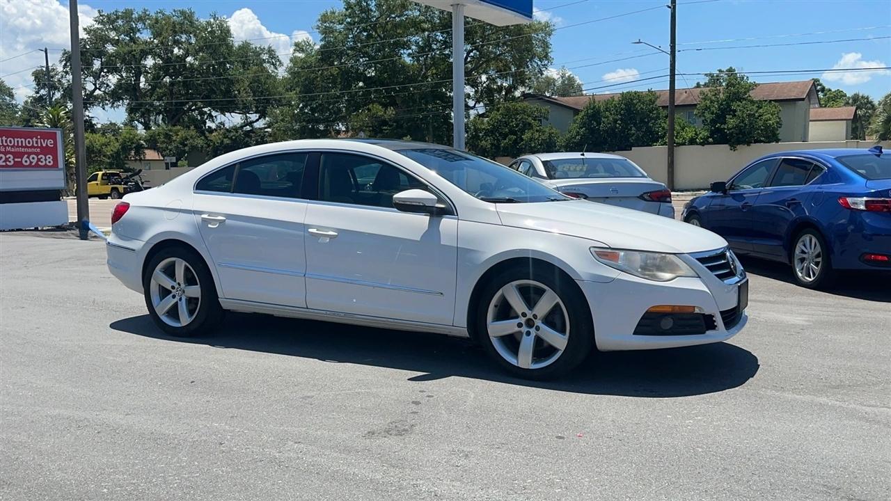 Volkswagen CC 4dr Sdn Lux PZEV 2011