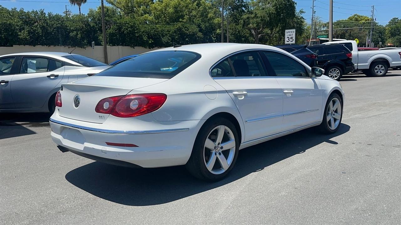 Volkswagen CC 4dr Sdn Lux PZEV 2011