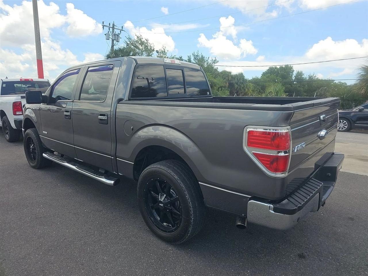 Ford F-150 2WD SuperCrew 145" King Ranch 2014
