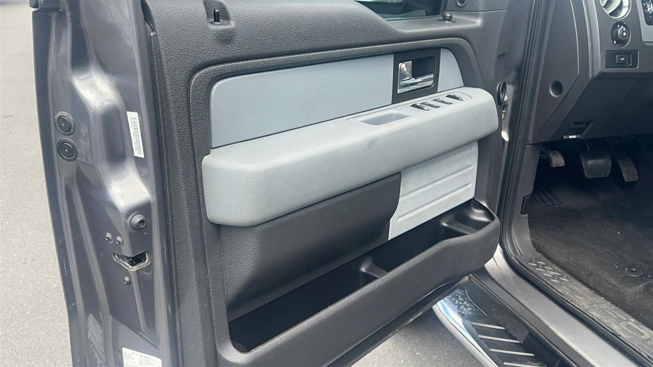 Ford F-150 2WD SuperCrew 145" XLT 2014