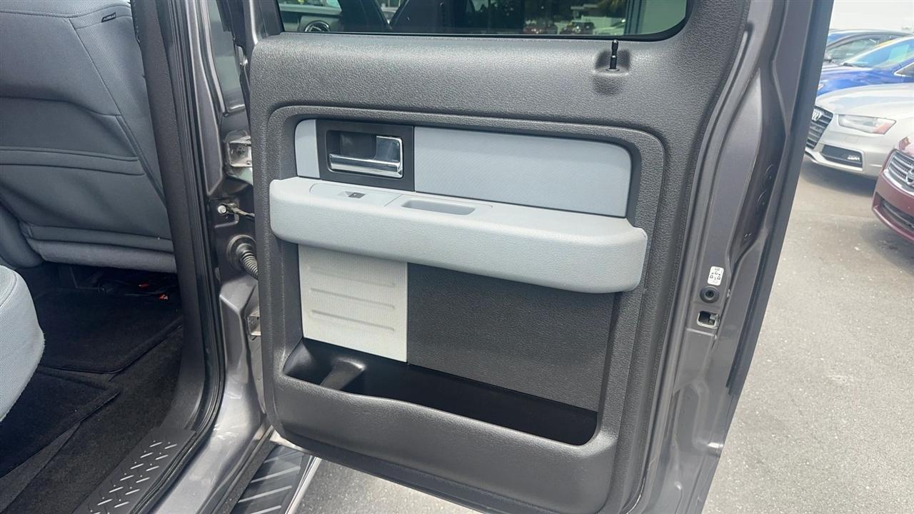 Ford F-150 2WD SuperCrew 145" XLT 2014