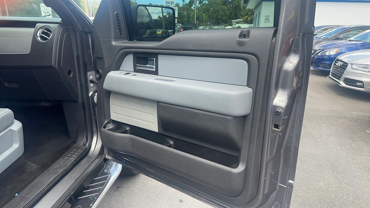 Ford F-150 2WD SuperCrew 145" XLT 2014