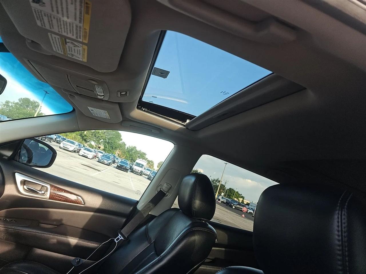 Nissan Pathfinder 2WD 4dr Platinum 2015
