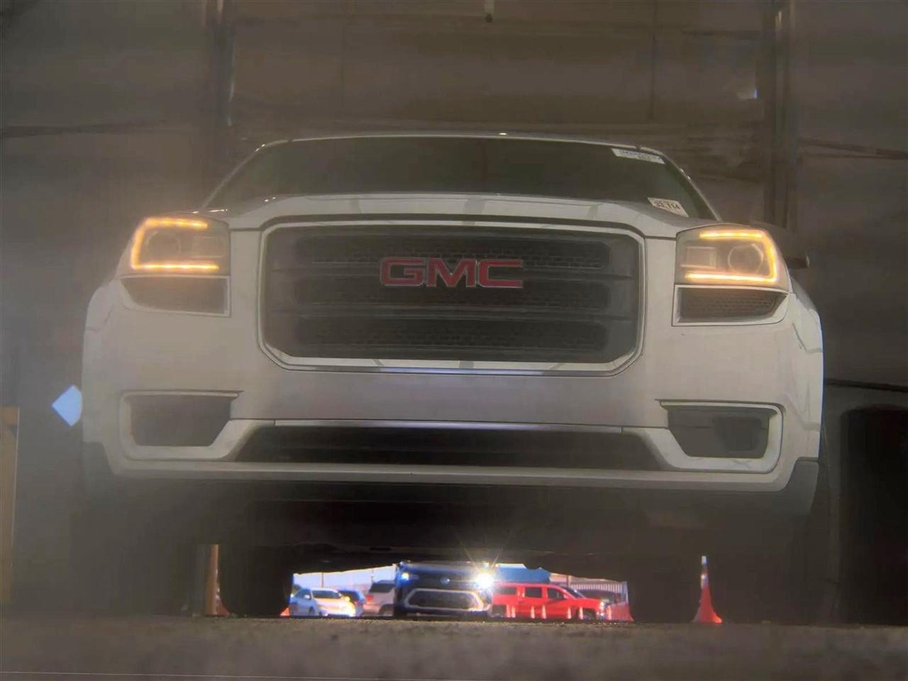 GMC Acadia FWD 4dr SLE2 2014