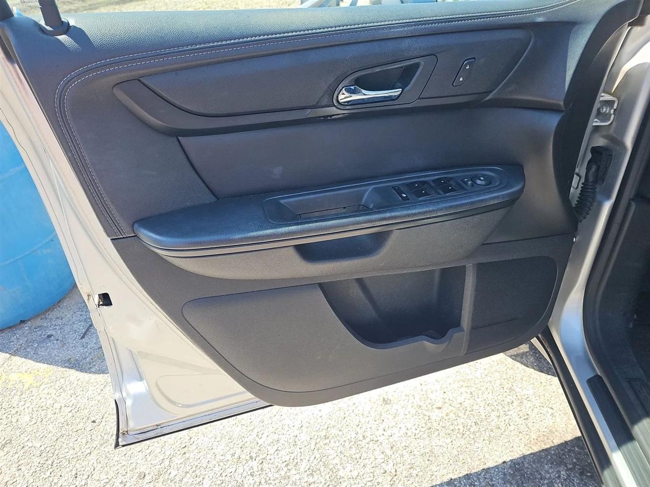 GMC Acadia FWD 4dr SLE2 2014