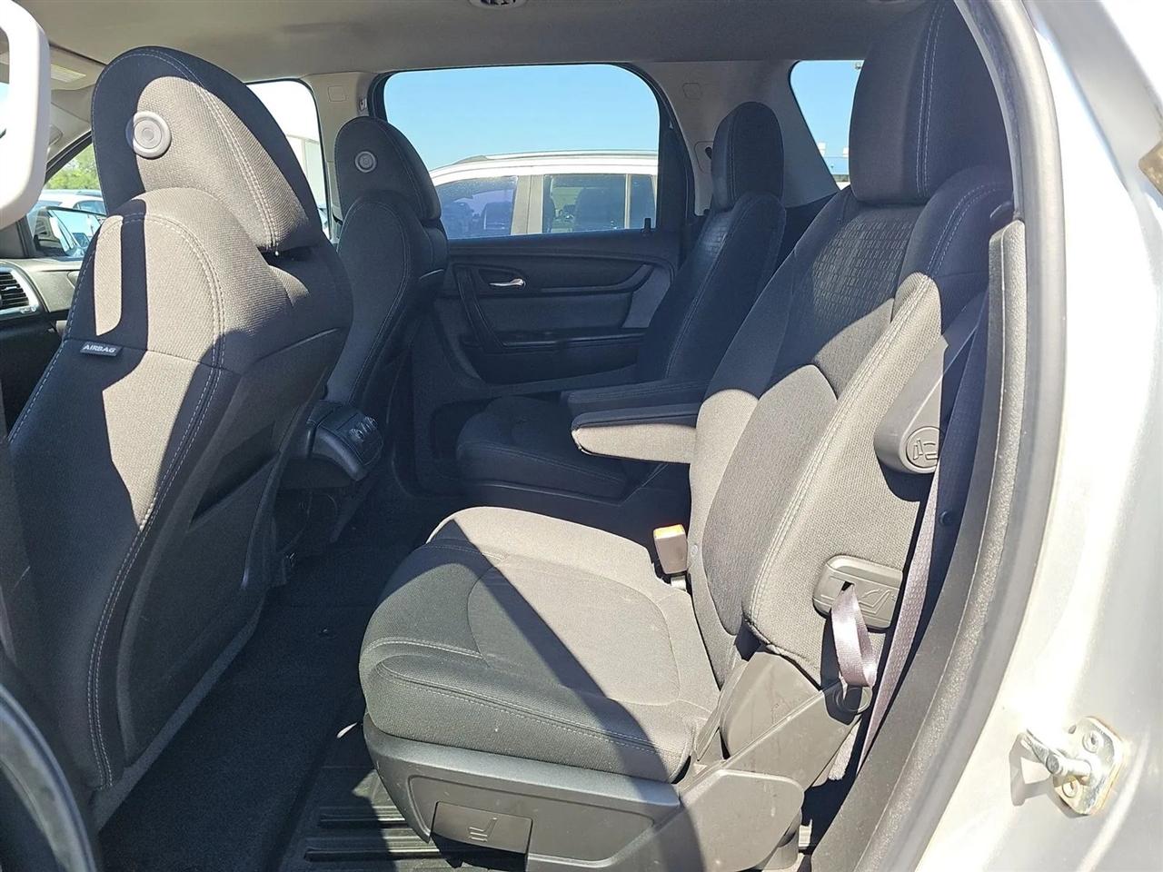 GMC Acadia FWD 4dr SLE2 2014