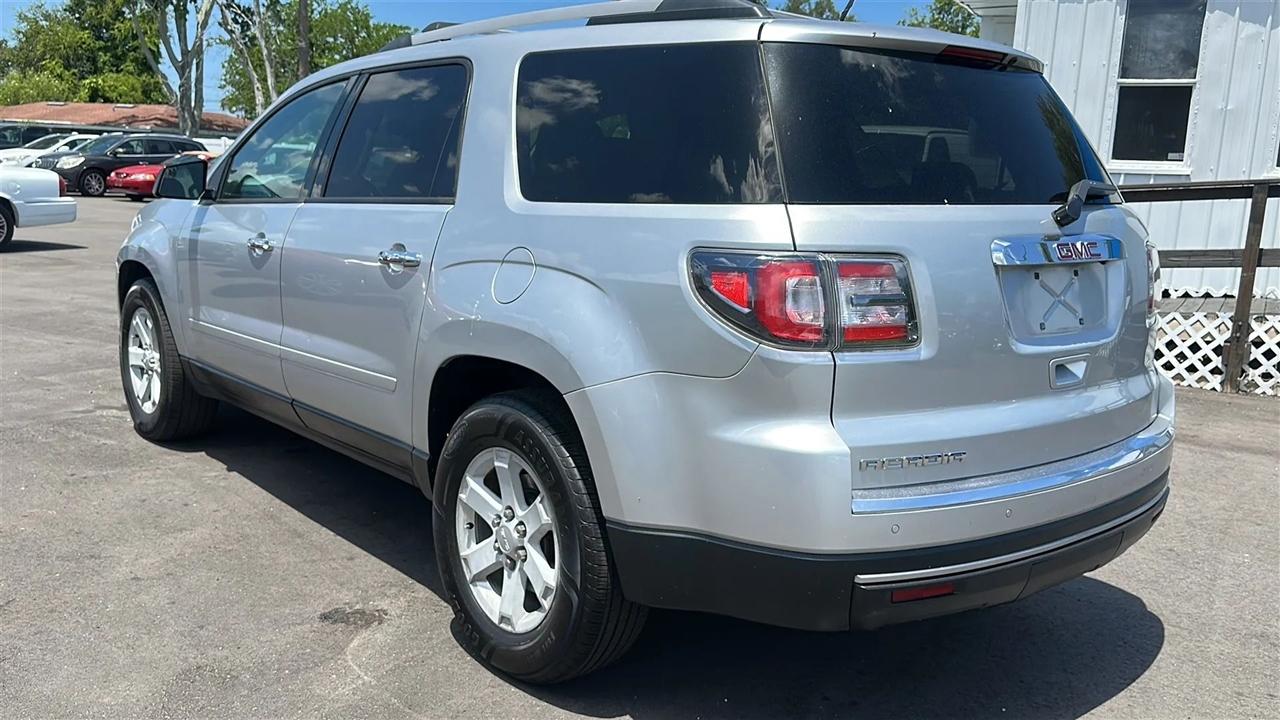 GMC Acadia FWD 4dr SLE2 2014