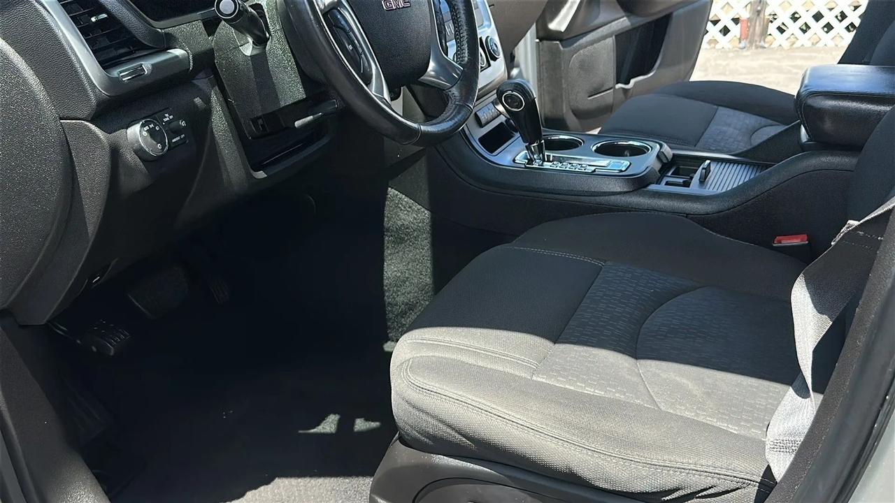 GMC Acadia FWD 4dr SLE2 2014