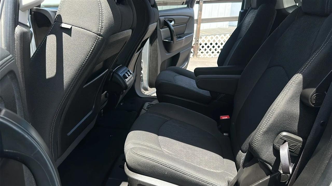 GMC Acadia FWD 4dr SLE2 2014