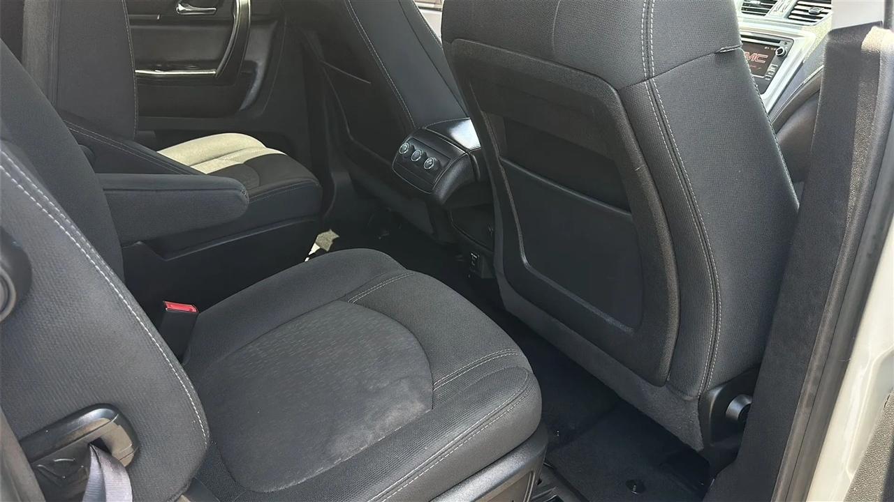 GMC Acadia FWD 4dr SLE2 2014