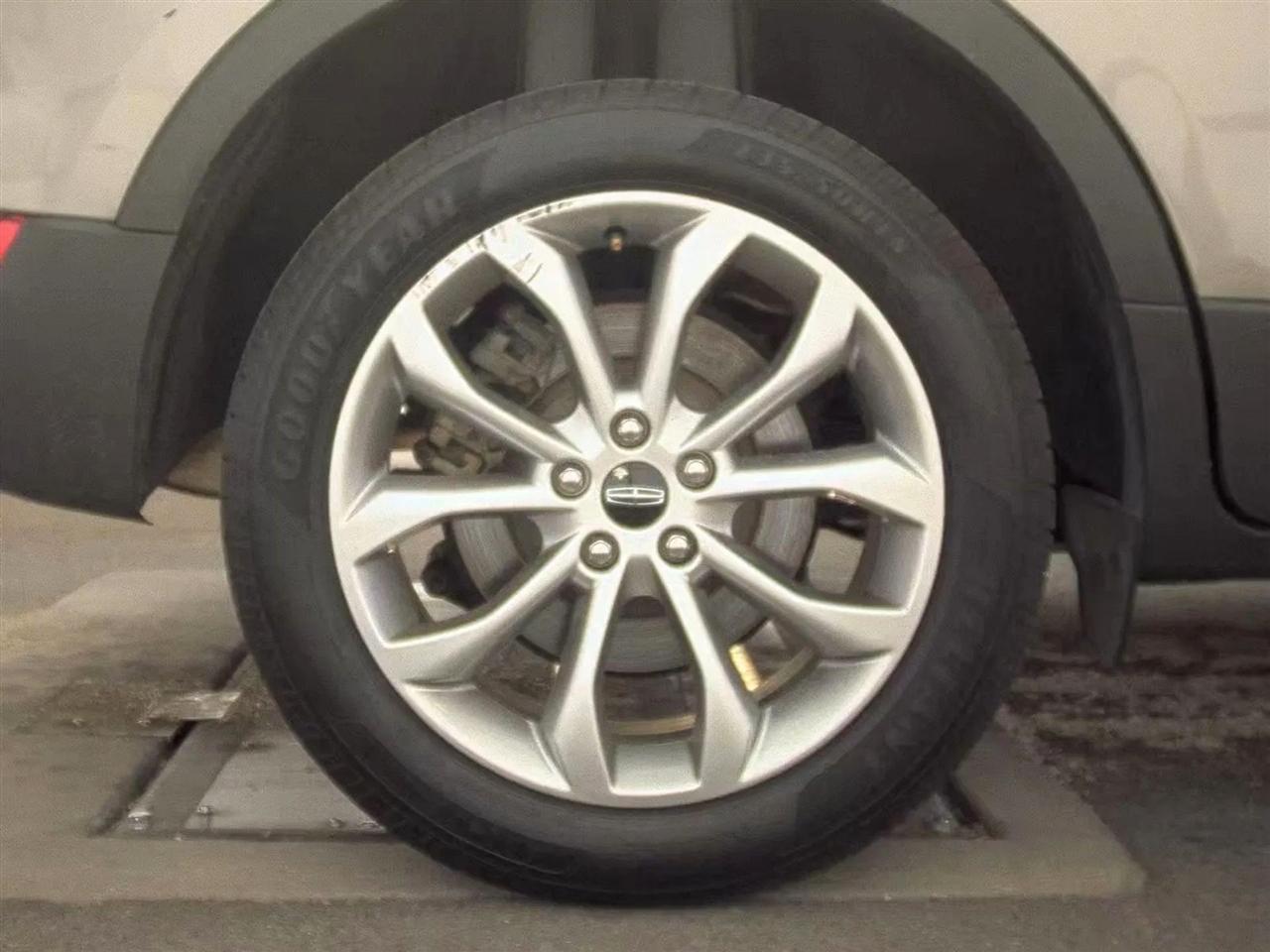 Lincoln MKC FWD 4dr Select 2016