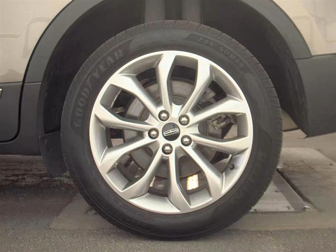 Lincoln MKC FWD 4dr Select 2016