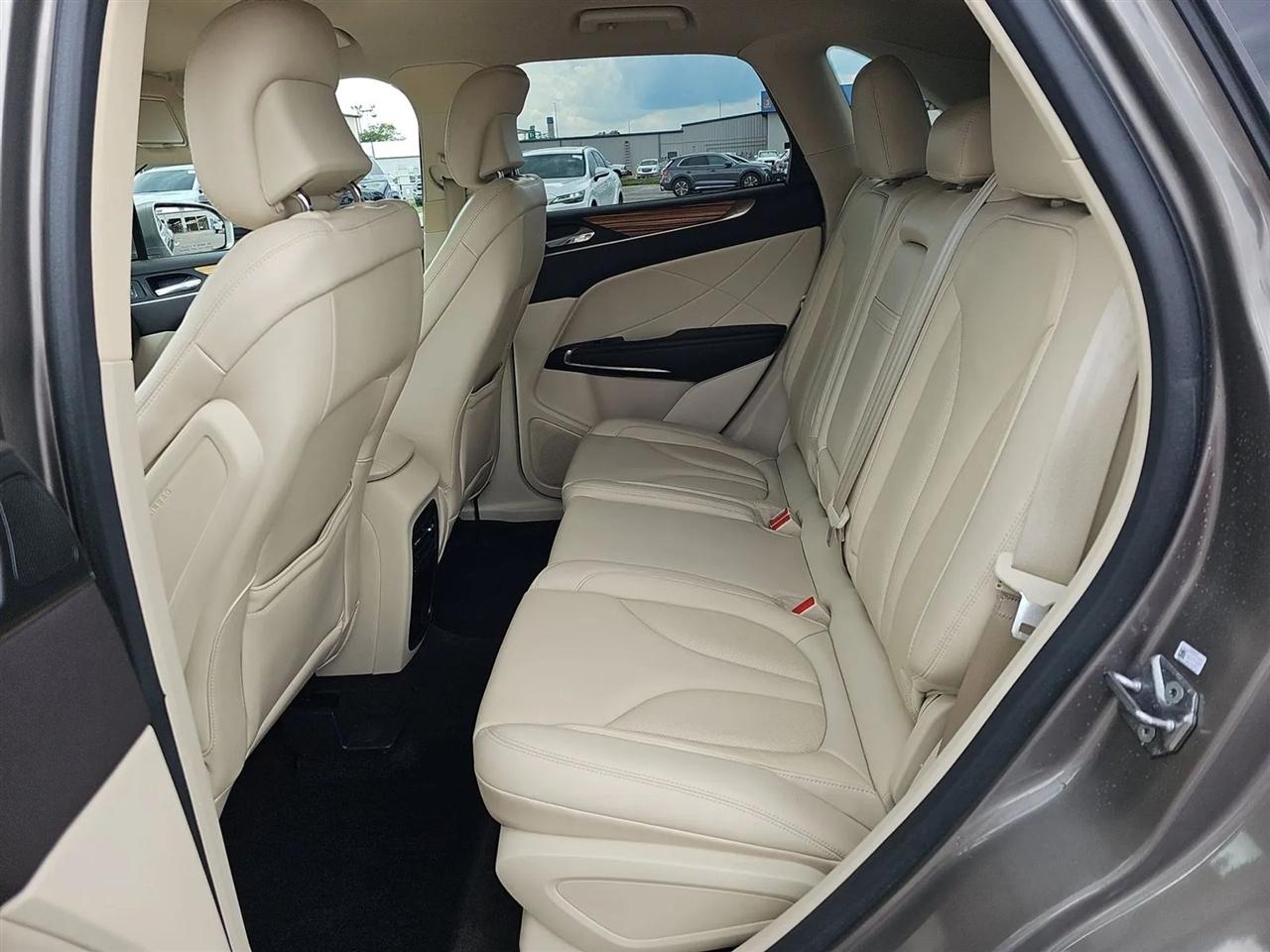Lincoln MKC FWD 4dr Select 2016