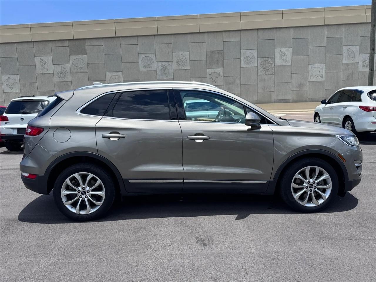 Lincoln MKC FWD 4dr Select 2016