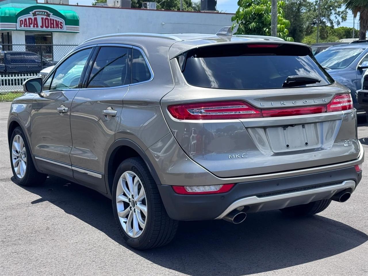 Lincoln MKC FWD 4dr Select 2016