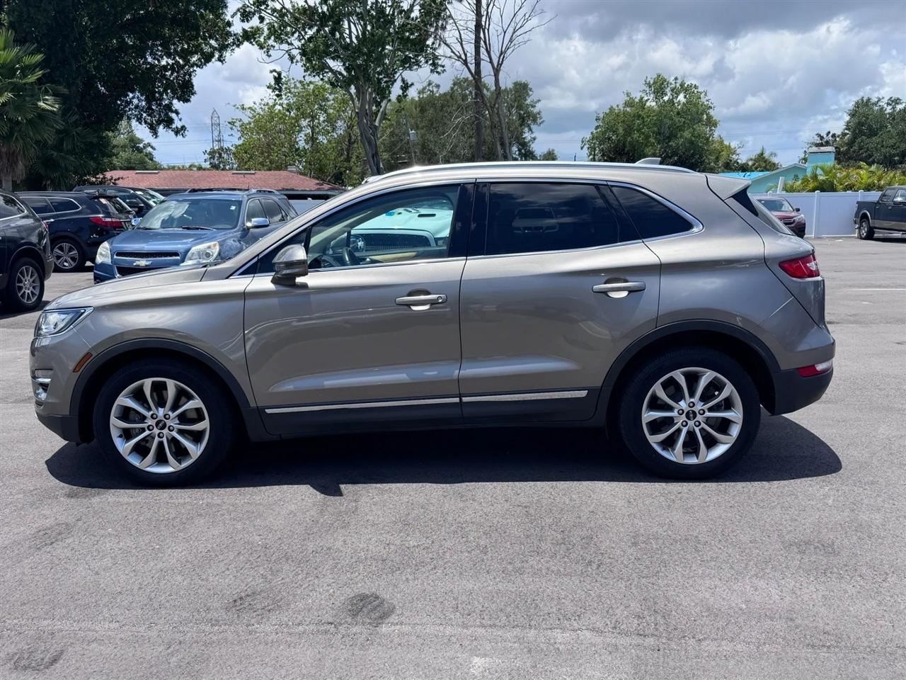 Lincoln MKC FWD 4dr Select 2016